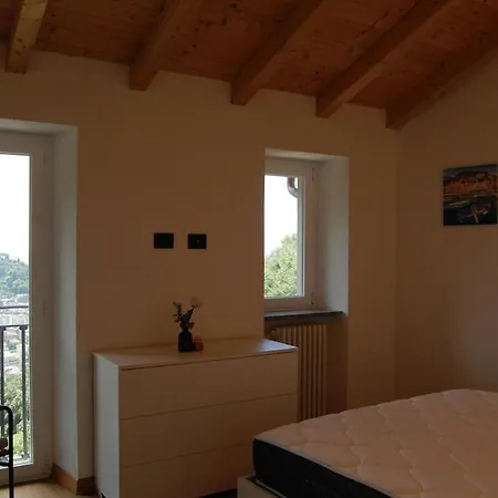 Nel Con Vista Mare, * ラッパロ