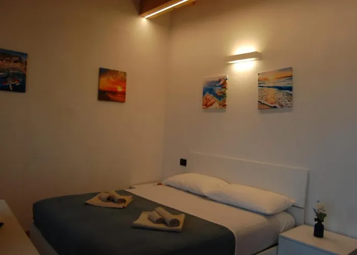 Nel Con Vista Mare, *